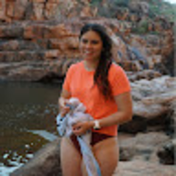 Meet your Posher, Tarrah - Picture 1 of 1